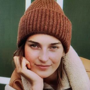 Carolina Amato H155 beanie